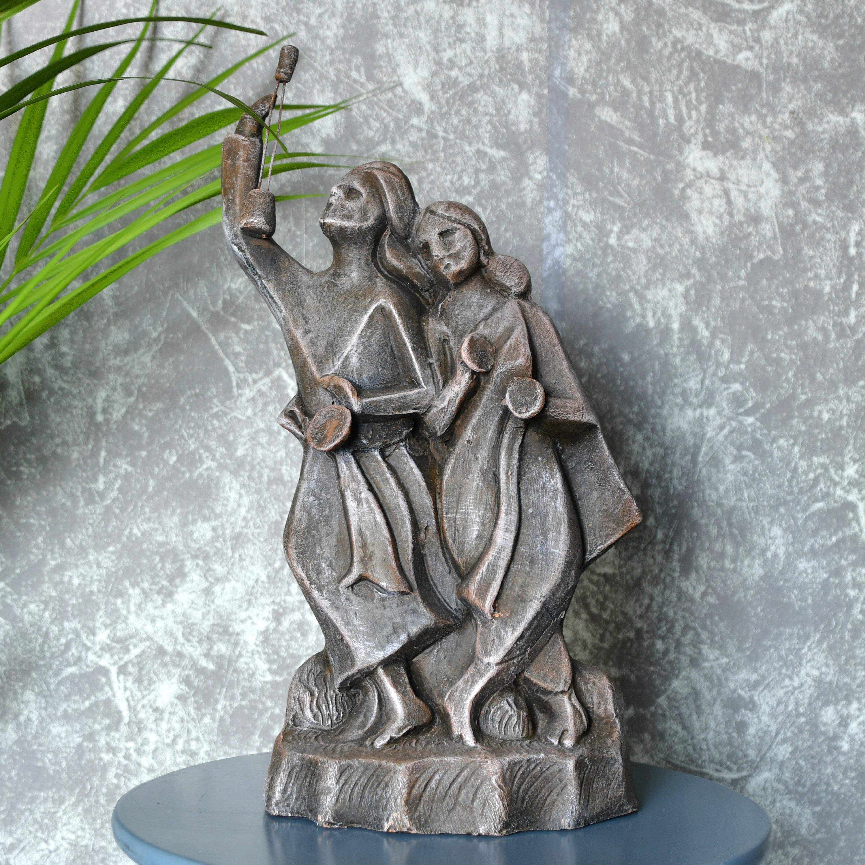 Sowpeace Premium Large Terracotta Minstrel Couple Tabletop Decor - Distacart