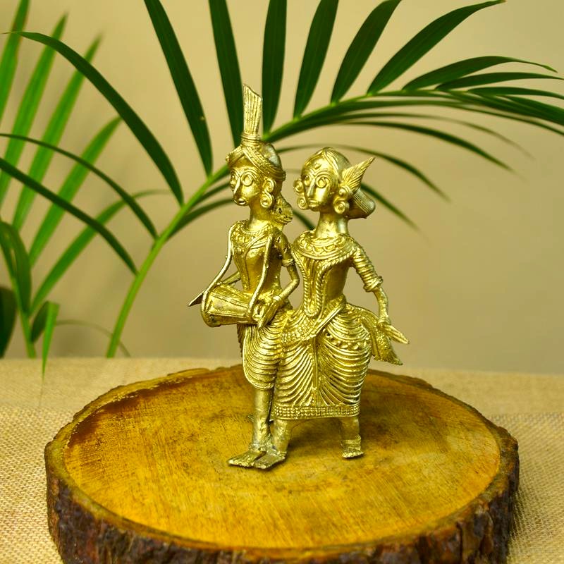 Sowpeace Artisanal Brass Dhokra Sculpture: Tribal Couple with Dhol - Distacart