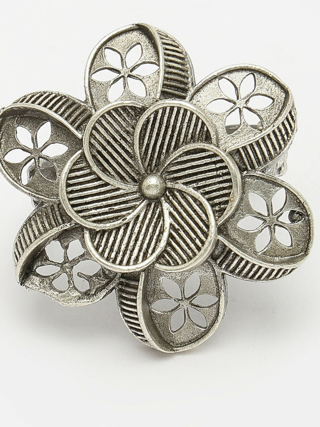 NVR Women's Silver-Toned Floral Shape Adjustable Finger Ring