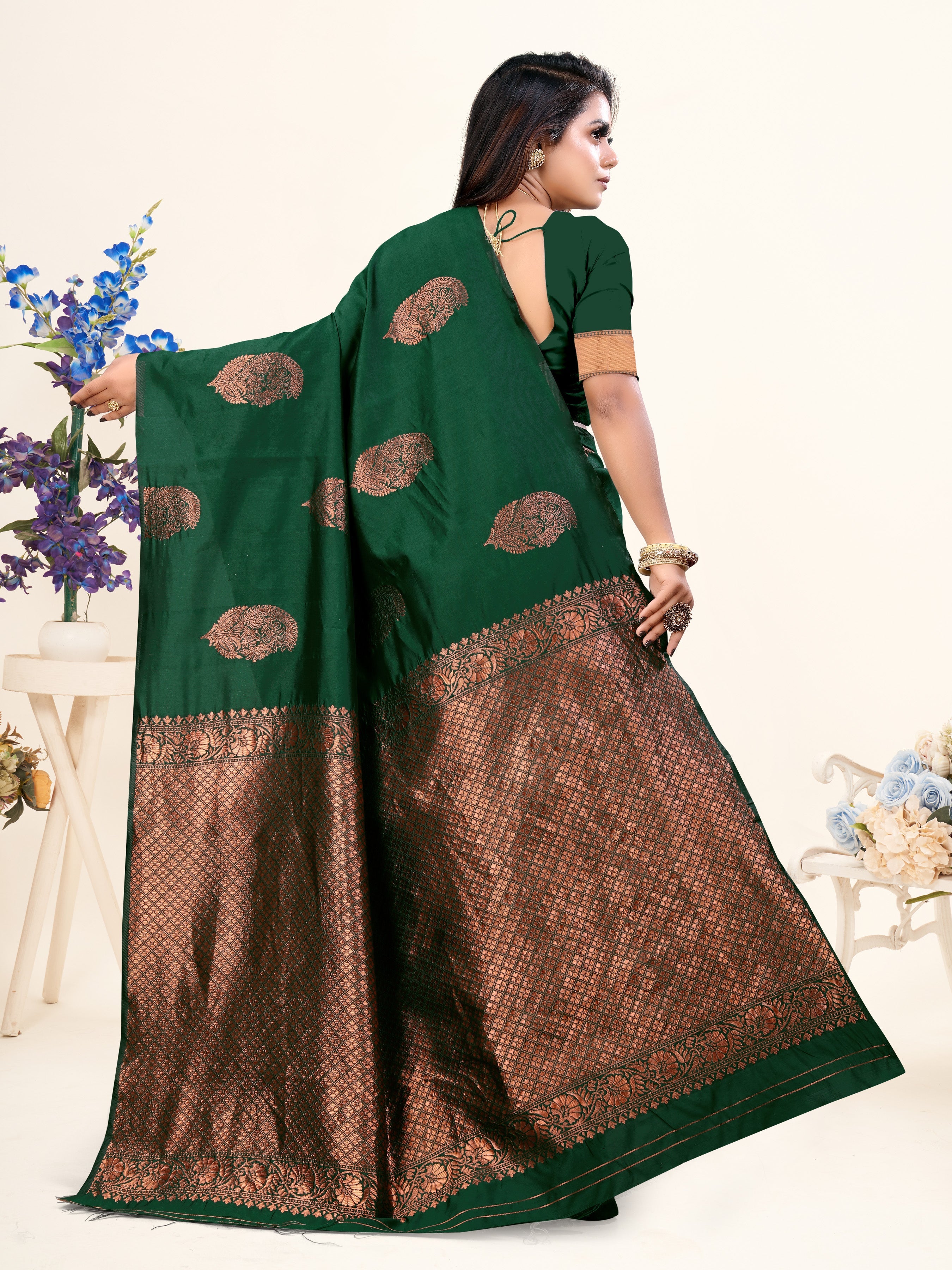 Vedant Vastram Litchi Silk Designer Banarasi Saree - Bottle Green