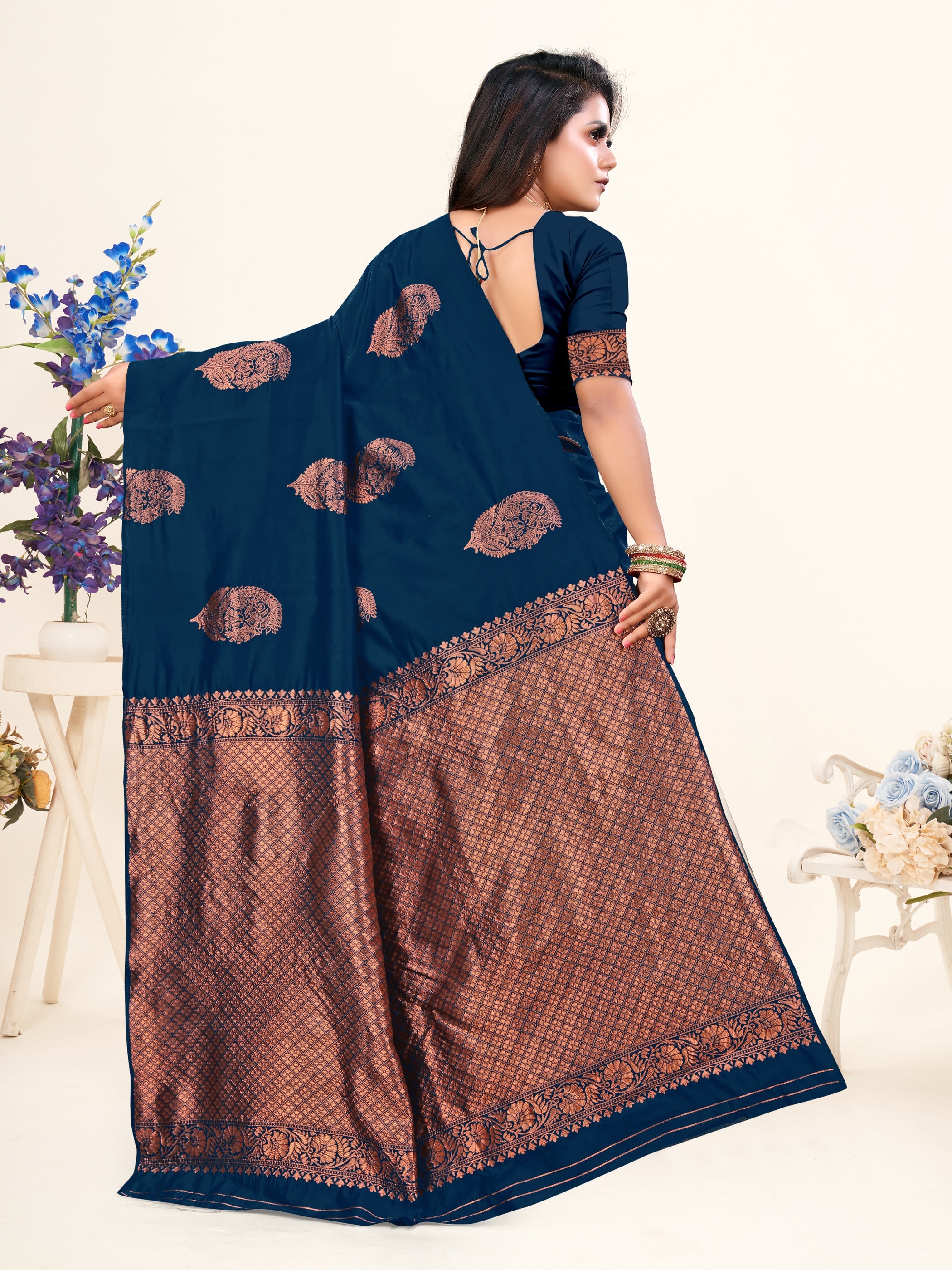 Vedant Vastram Litchi Silk Designer Banarasi Saree - Morpich Morpich