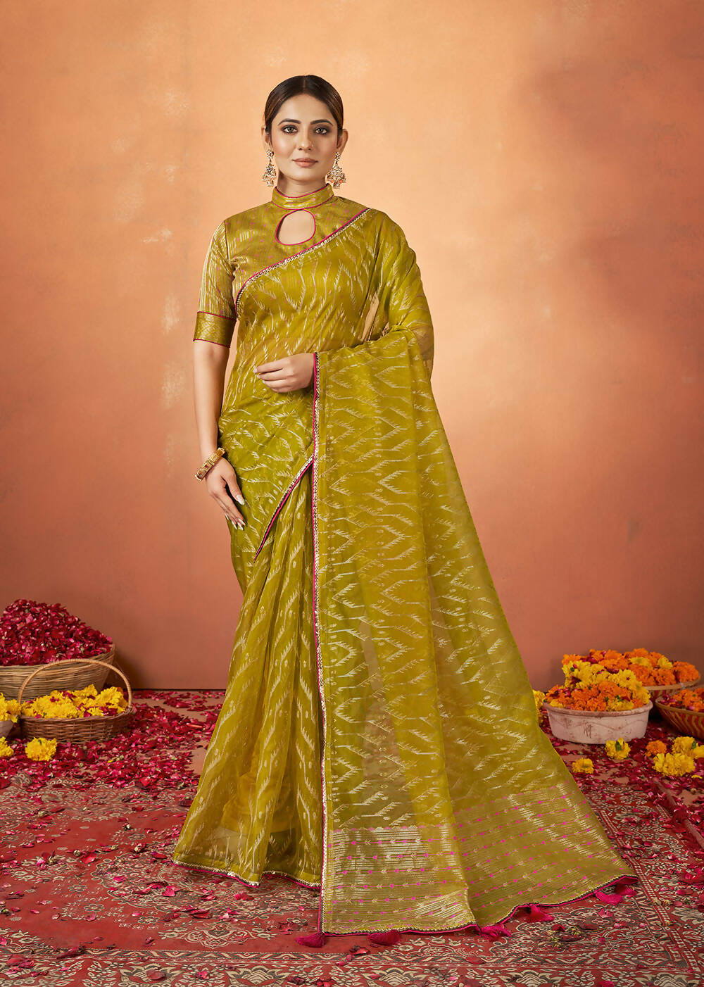 Green Organza Silk Woven Design Saree With Unstitched Blouse Piece - Norita Royal Pradha