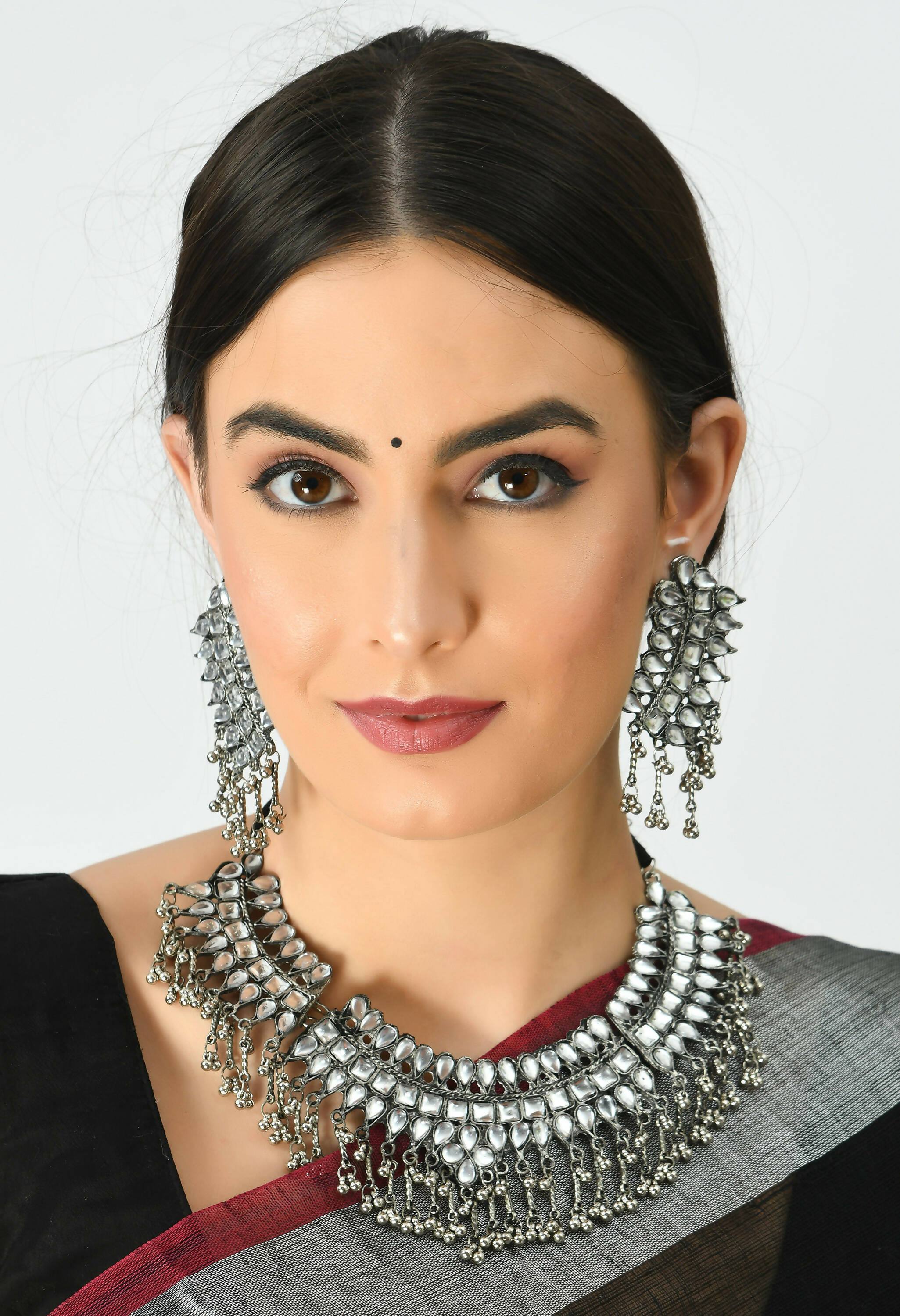 Mominos Fashion Johar Kamal Oxidised Silver-Plated Brass Finish Kundan Necklace For Women (Silver) - Distacart