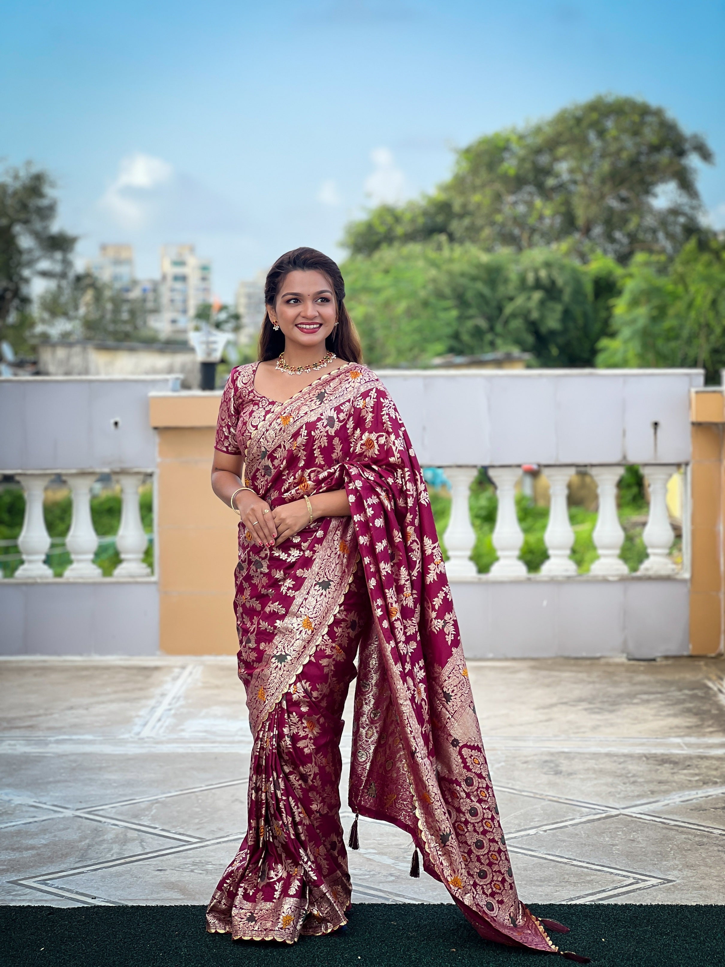 Vedant Vastram Soft Dola Silk Fancy Jacquard Bollywood Saree - Wine