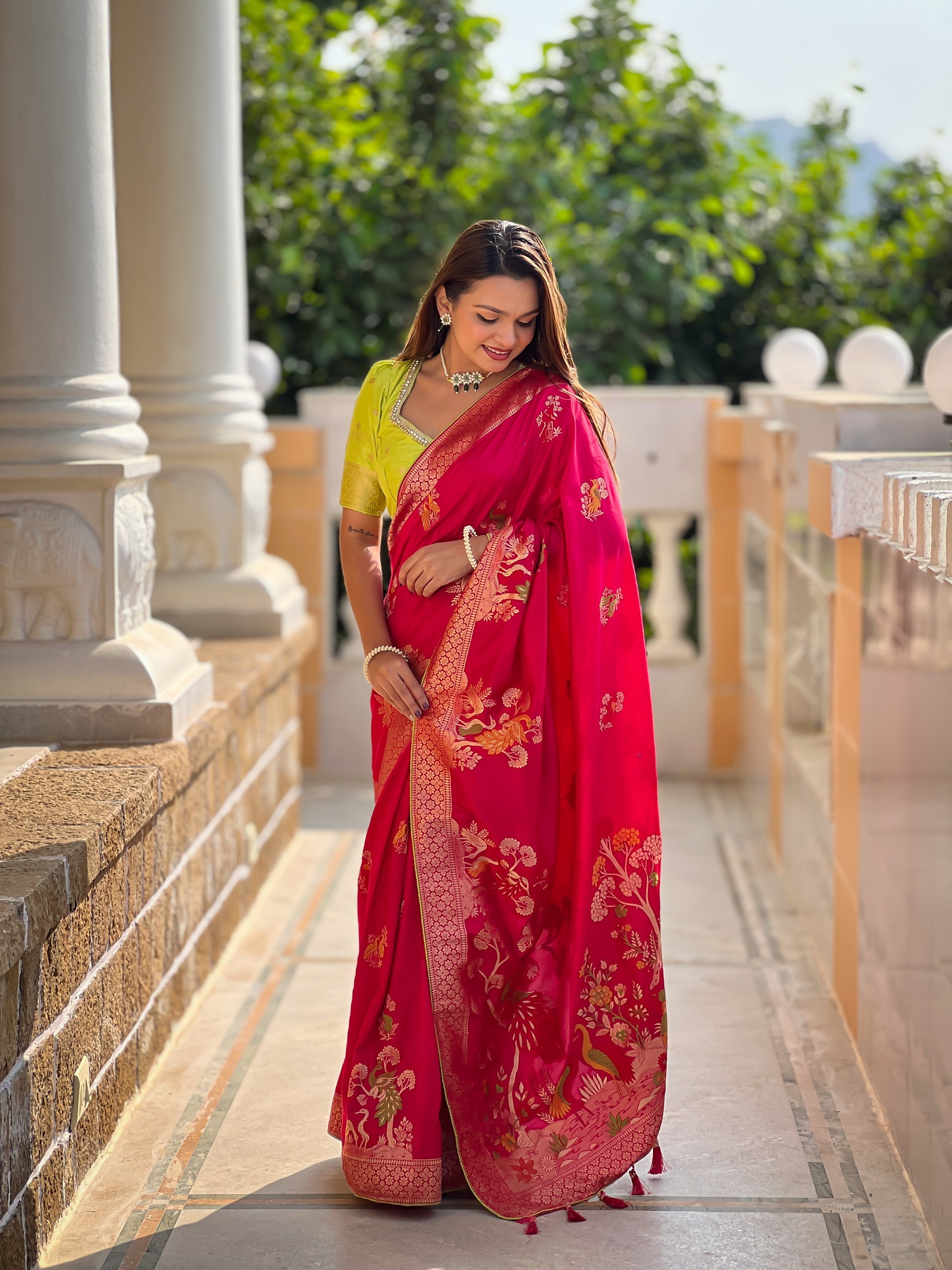 Vedant Vastram Soft Dola Silk Fancy Jacquard Bollywood Saree - Pink