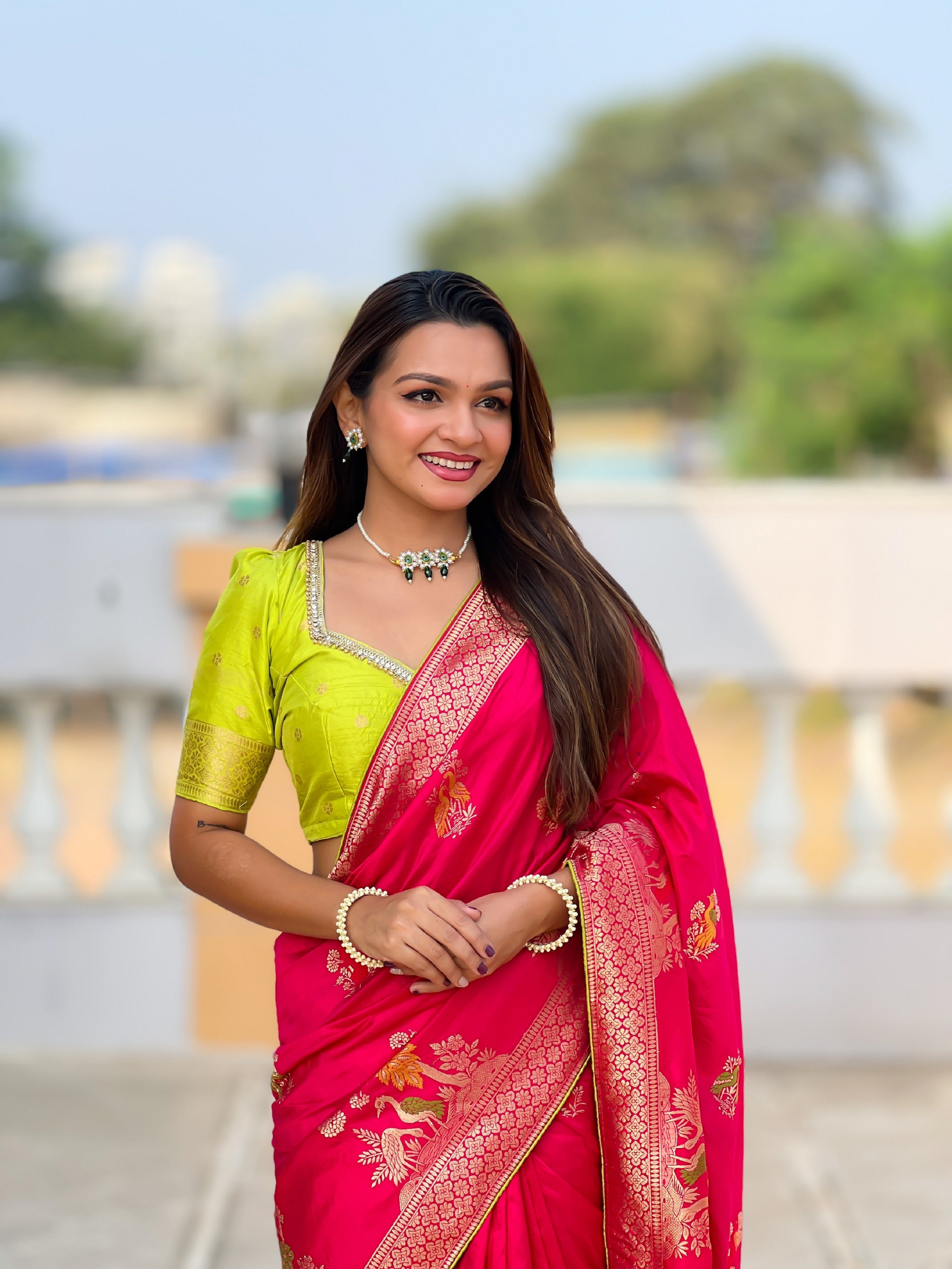 Vedant Vastram Soft Dola Silk Fancy Jacquard Bollywood Saree - Pink