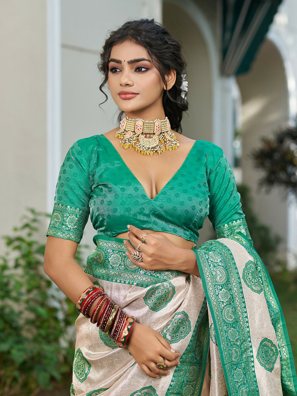 Shree Shyam Fashion Cream With Sea Green Silk Blend Saree - Distacart