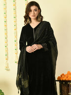 Myshka Women's Black Velvet Kurta & Trousers With Dupatta Party Sets
