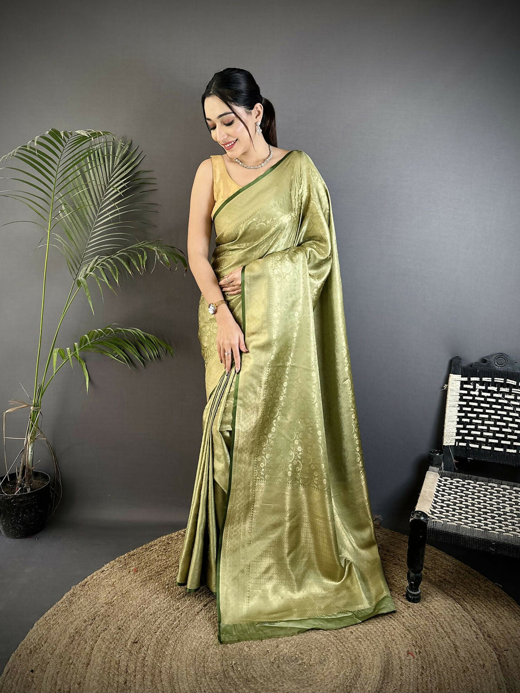 Joban Fashion Olive Green Floral & Paisley Motifs Soft Satin Silk Banarasi Saree - Distacart