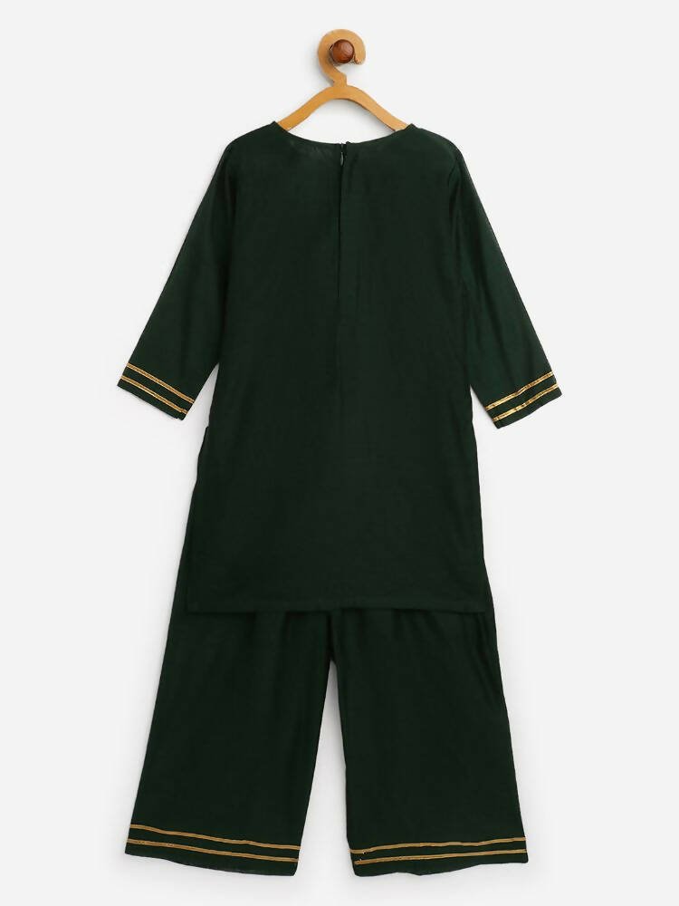 Ahalyaa Dark Green Chanderi Solid Kids Kurta Palazzo Set With Dupatta For Girls