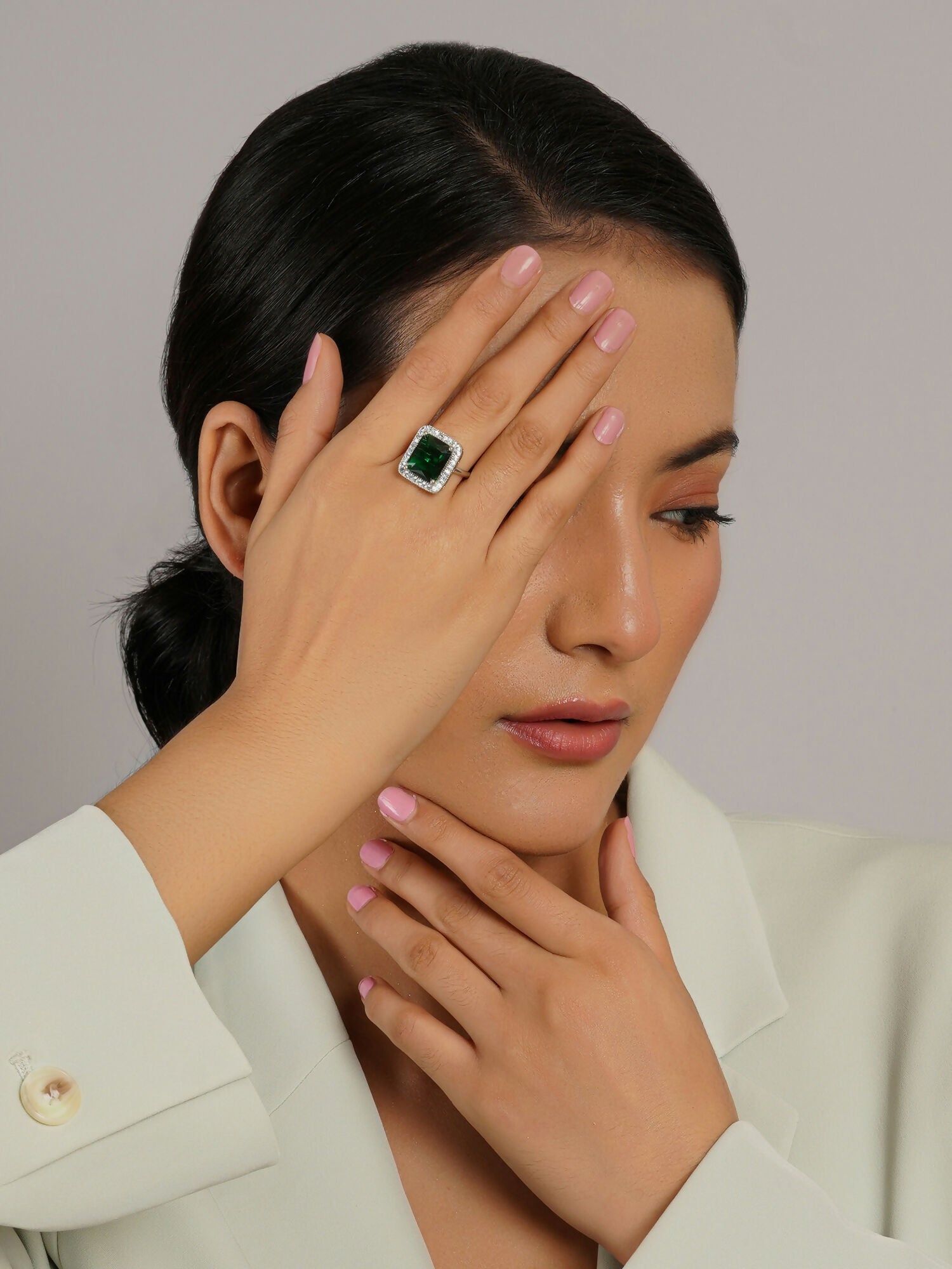 green stone ring (Green) - Ruby Raang