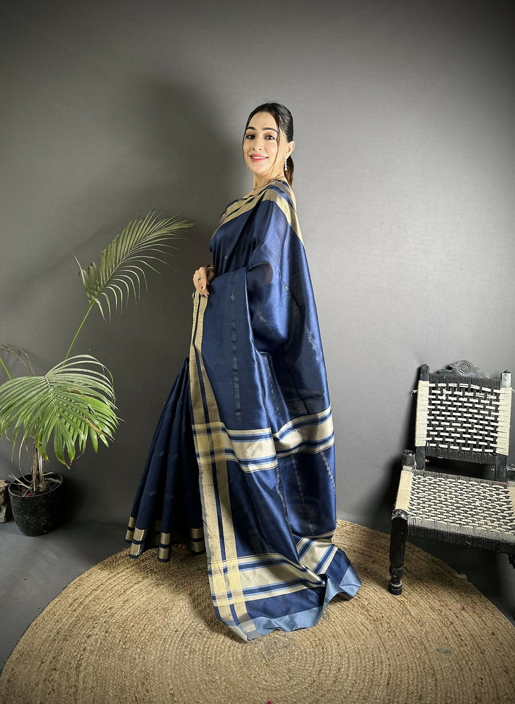 Joban Fashion Navy Blue Woven Pattern Raw Silk Kanjivaram Silk Saree - Distacart