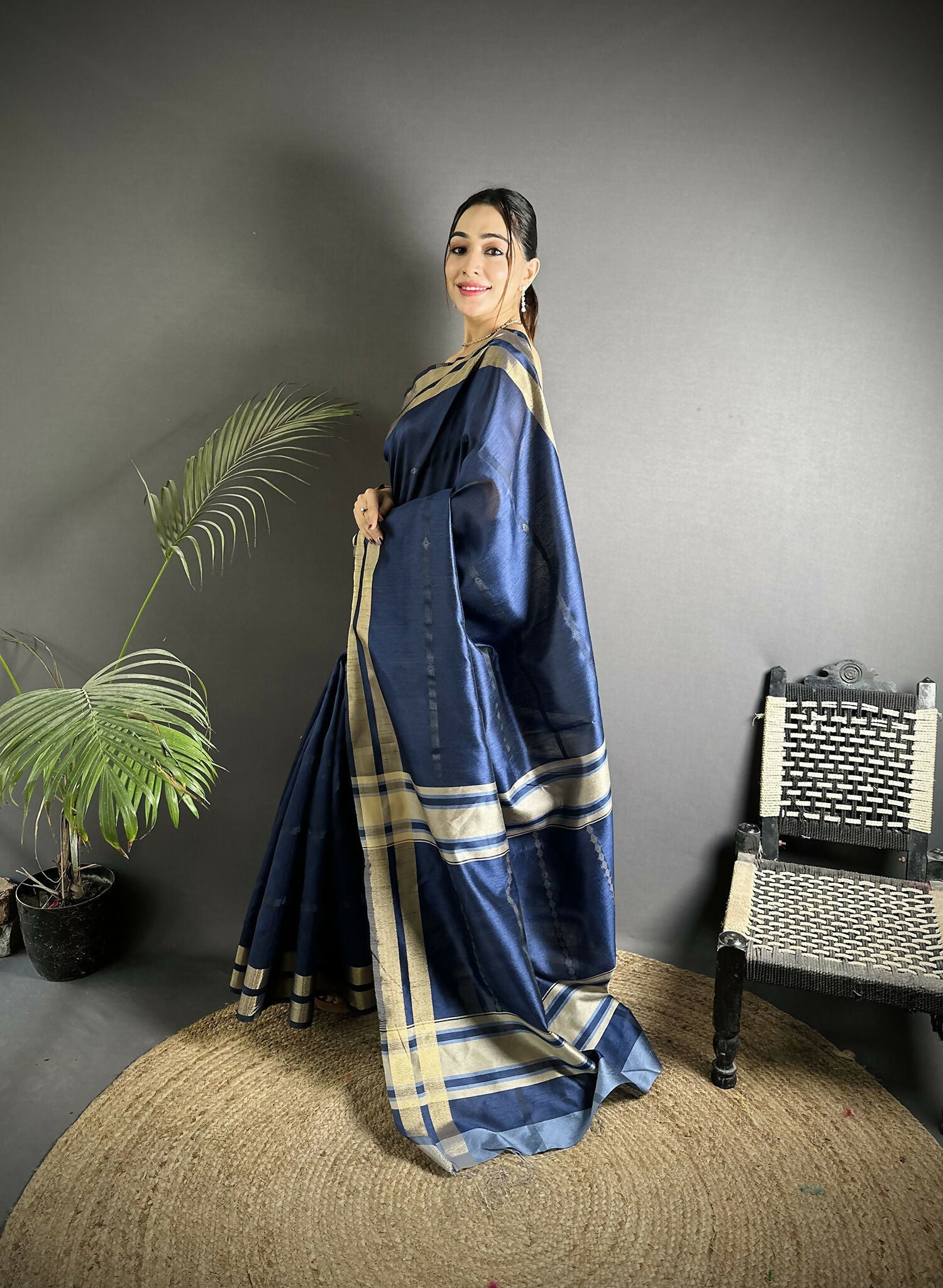 Joban Fashion Navy Blue Woven Pattern Raw Silk Kanjivaram Silk Saree - Distacart