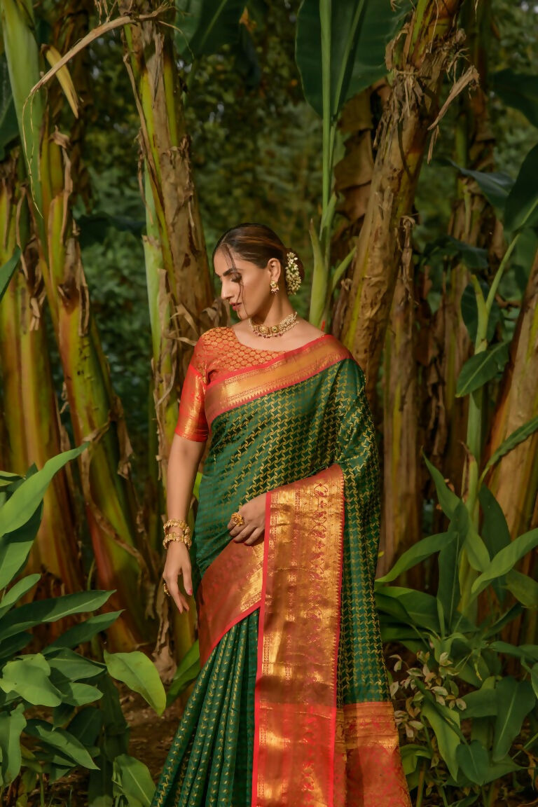 Jyoti Fashion Women's Bottle Green Kanjivaram Silk Zari Woven Saree with Blouse - Distacart