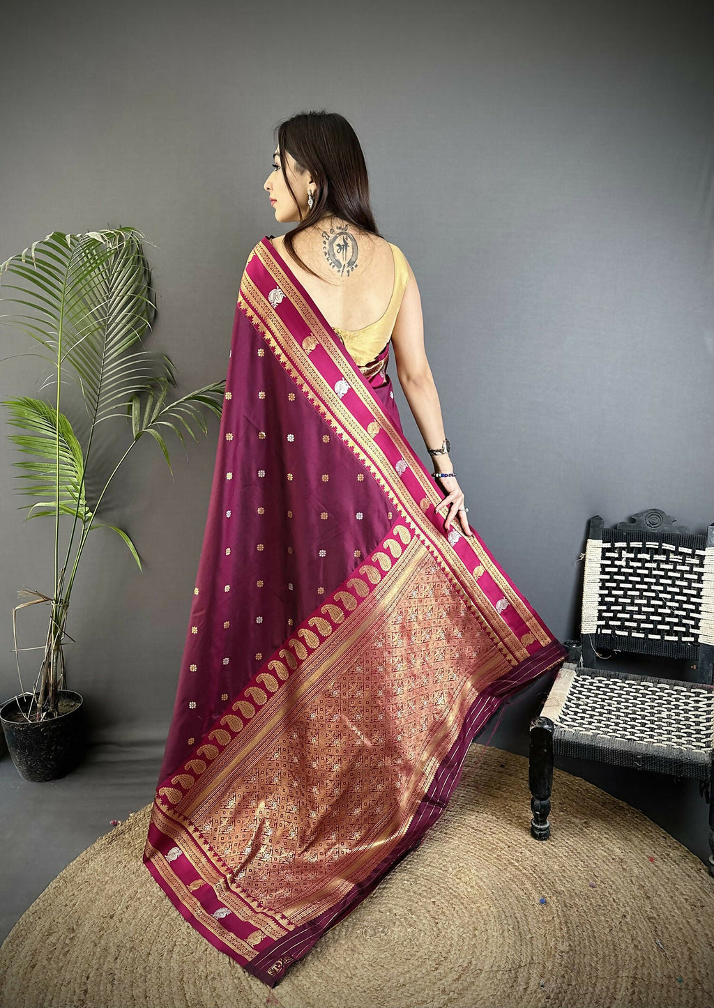 Joban Fashion Maroon Banarasi Soft Silk Woven Saree - Distacart