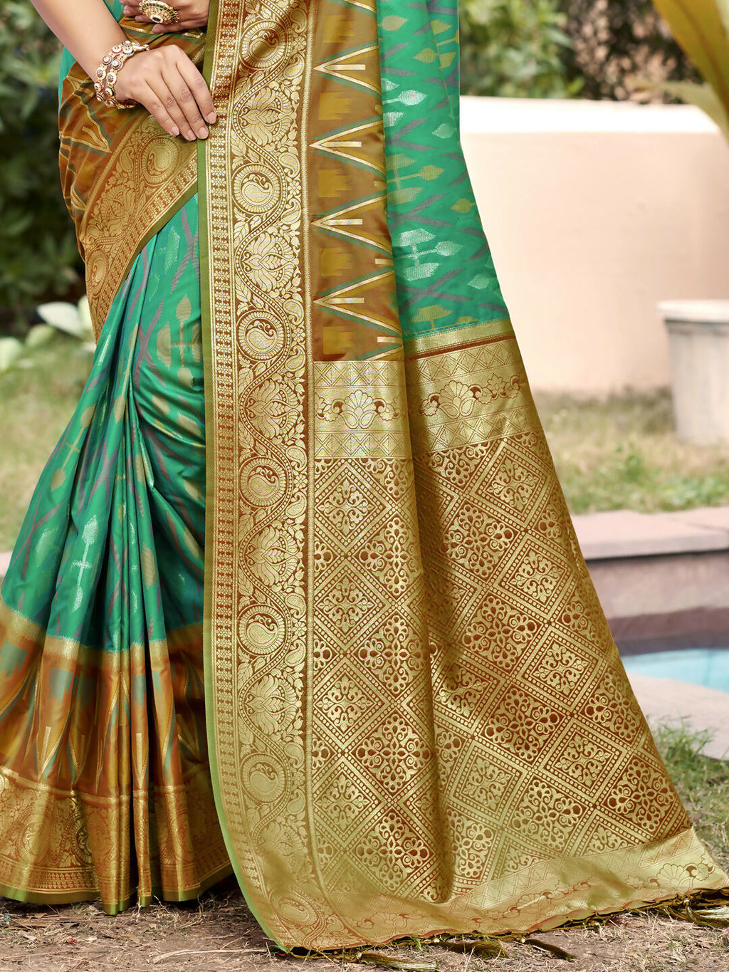 Shree Shyam Fashion Rama Green Pochampally Silk Saree - Distacart