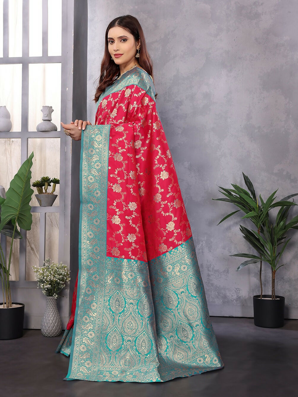Joban Fashion Banarasi Red Woven Soft Silk Saree - Distacart