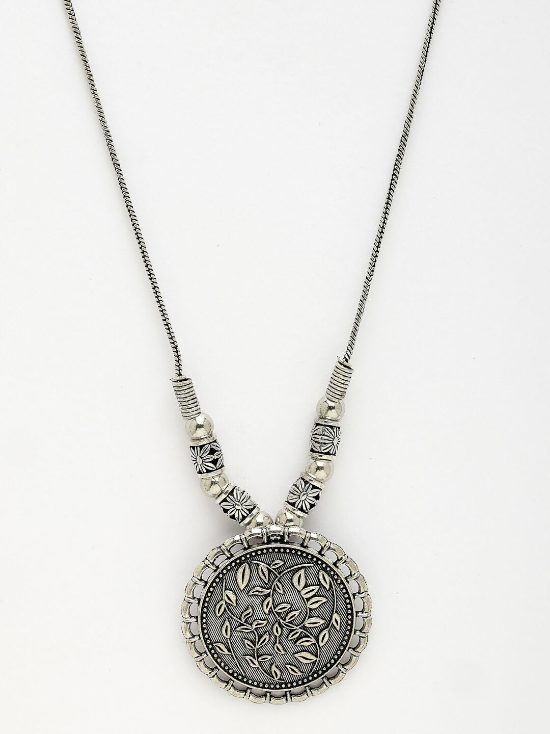 NVR Women's Silver-Toned Circular Shape Pendant with Chain
