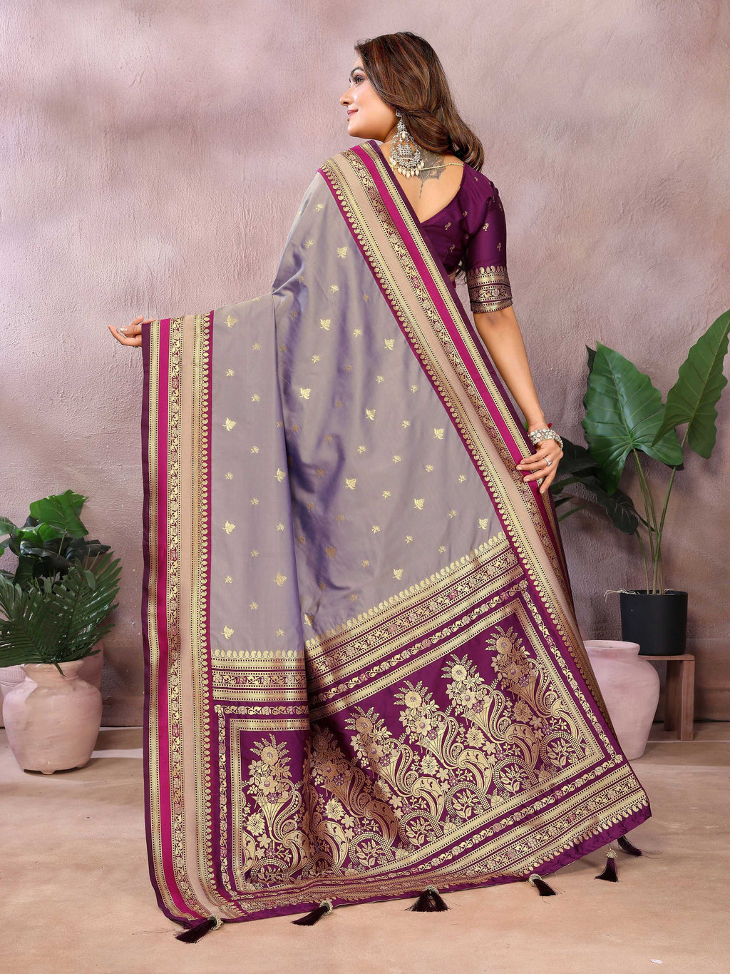Aastha Fashion Grey Kalamkari Silk Weaving Saree - Distacart