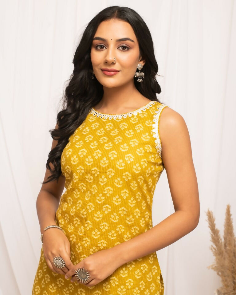 FIORRA Women's Floral Printed Yellow Cotton Straight Kurta