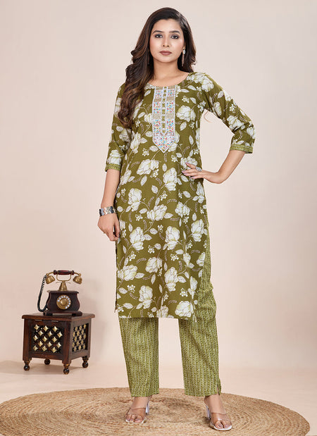Prazu Fashion Mahendi Printed Cotton Blend Kurta Pant Set