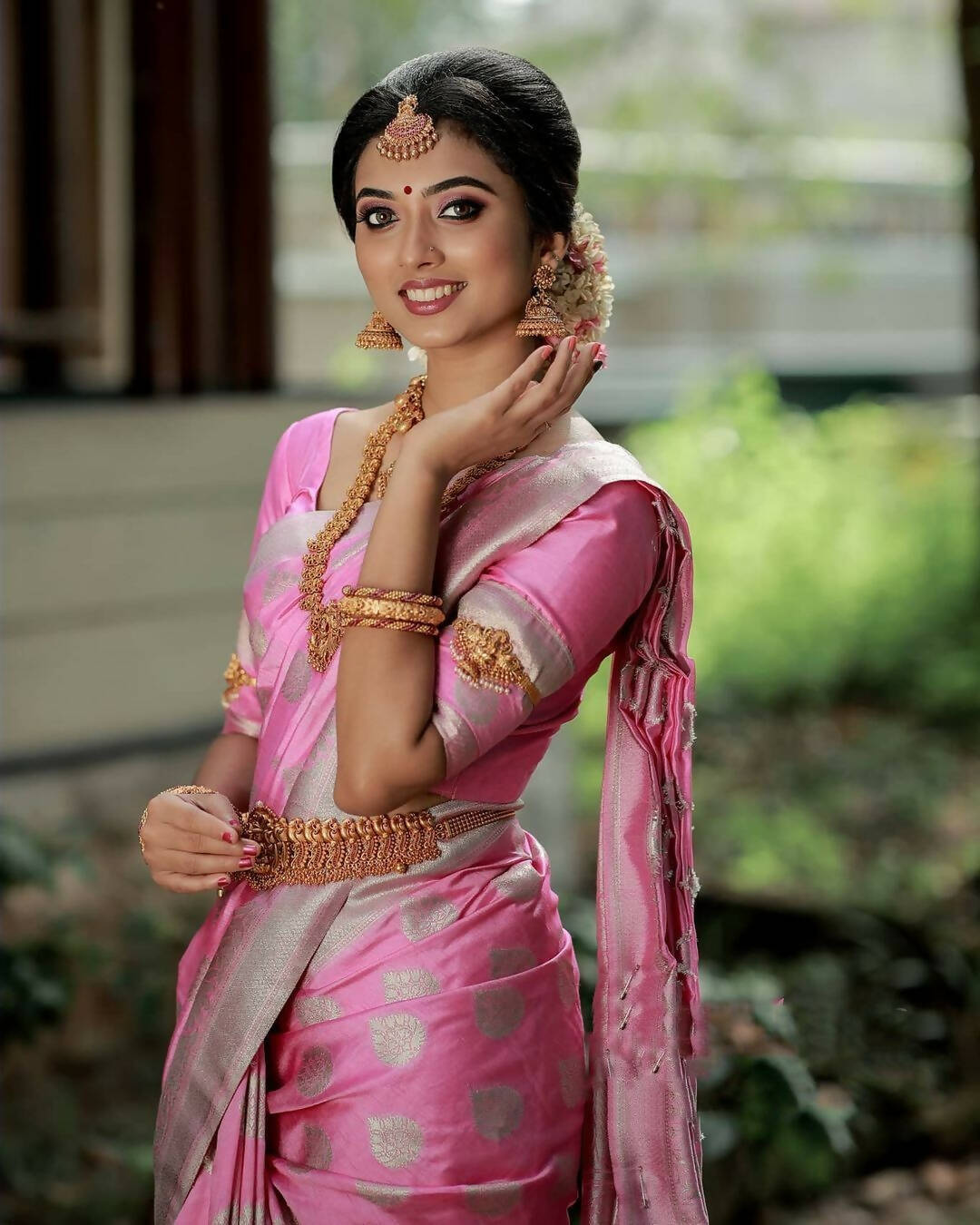 DEIANA'S Beautiful Designer Golden zari Soft Lichi Silk Saree - Baby pink