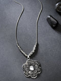 NVR Women's Silver-Toned Floral Shape Pendant with Chain
