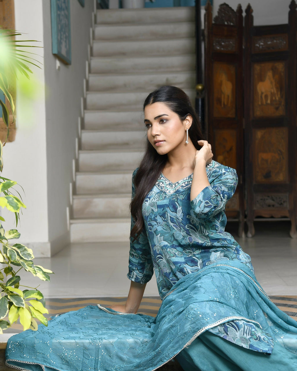 Vaasva Women's Teal Crepe Embroidered Suit Set