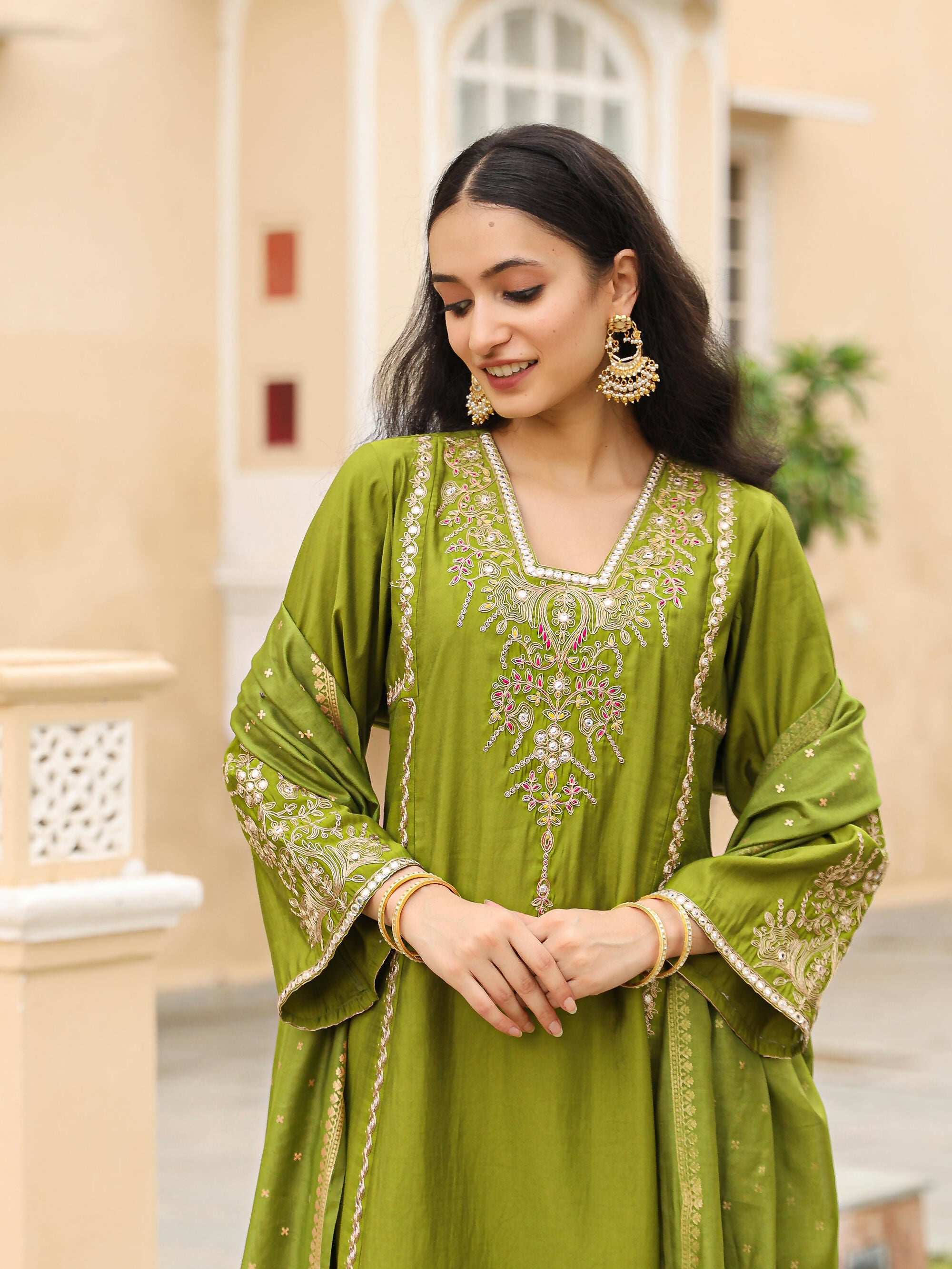 Juniper Women's The Swarn Mehndi Green Thread Embroidered Viscose Kurta Pant And Dupatta With Mirror & Zari work