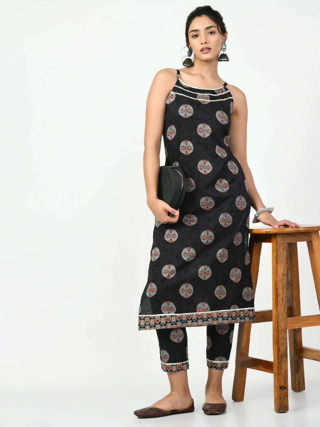 Myshka Women's Black Printed Kurta With Trouser