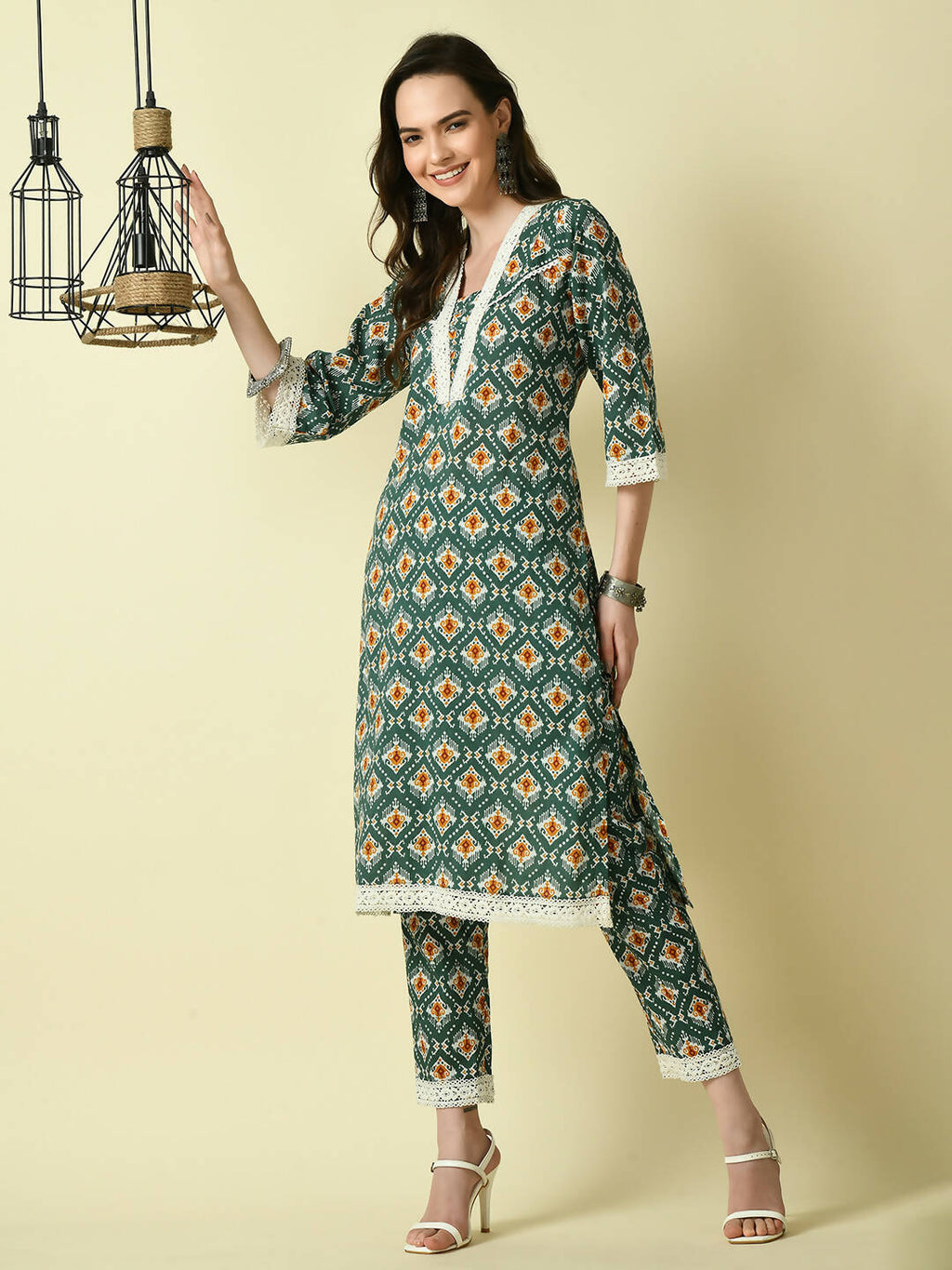 Myshka Women's Green Straight Printed Kurta