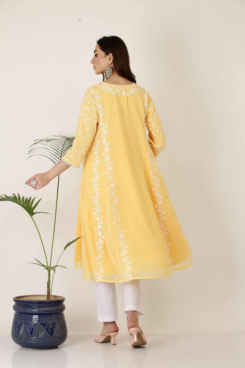 Joban Fashion Yellow&White Georgette Kurta Set - Distacart