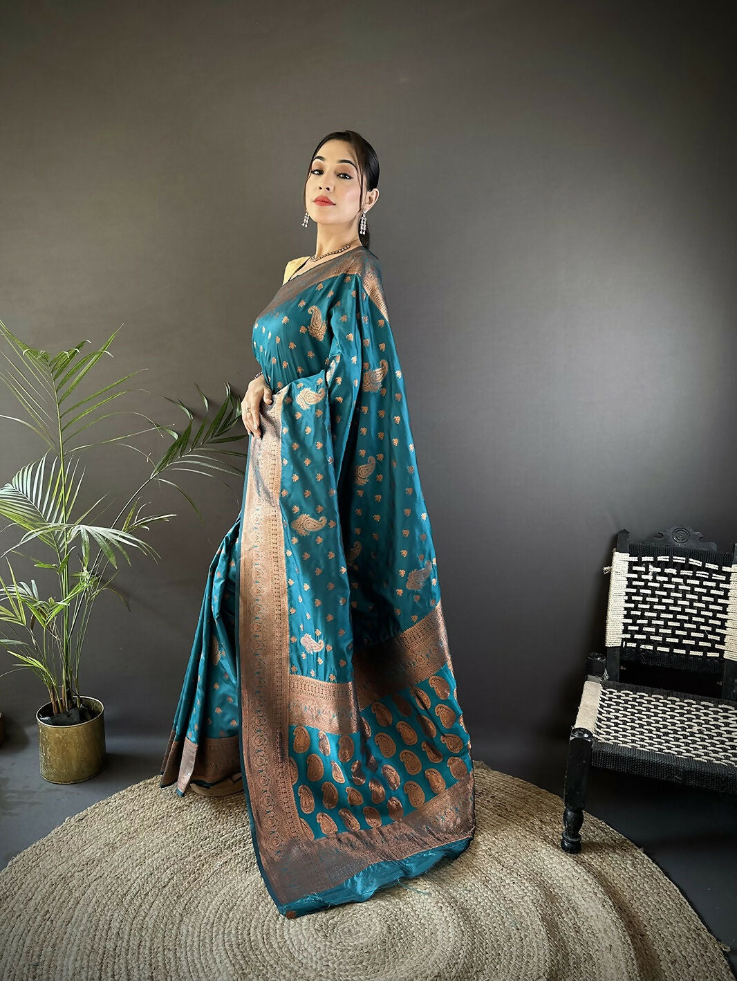 Joban Fashion Banarasi Blue Woven Soft Silk Saree - Distacart