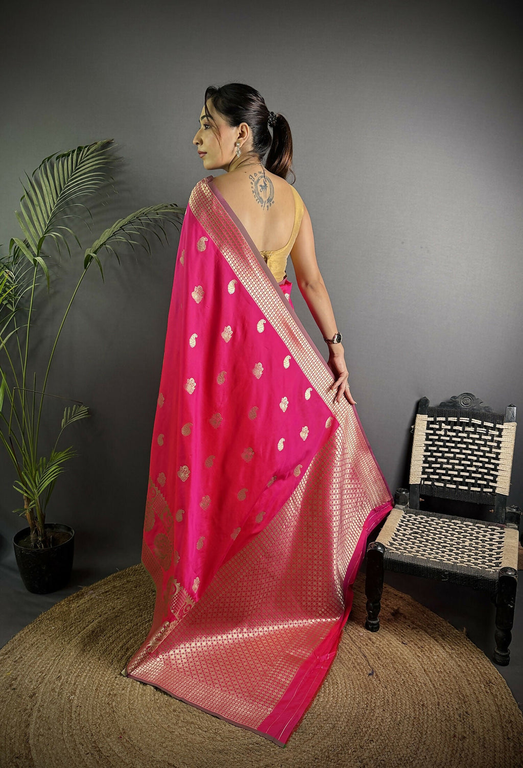Joban Fashion Hot Pink Banarasi Soft Lichi Silk Paisley Saree - Distacart