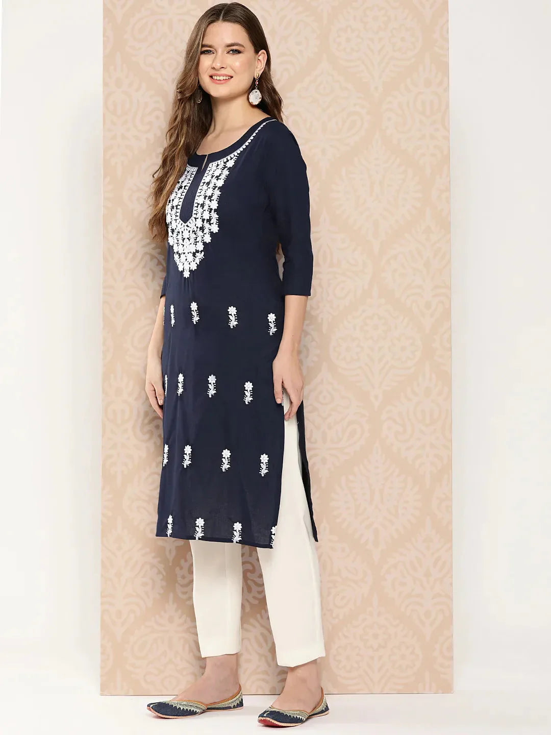 Yufta Floral Yoke Design Chikankari Kurta