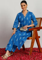 Aavyora Women's Blue Ikat Printed Ethnic Co-ord Set - Distacart