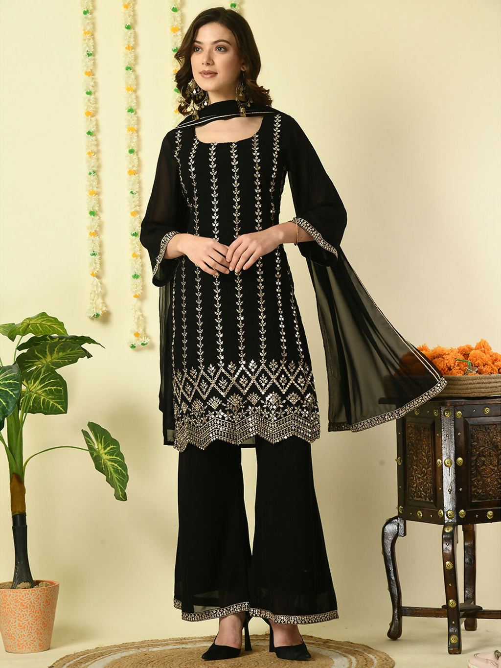 Myshka Women's Black Georgette Kurta & Palazzos With Dupatta Party Sets