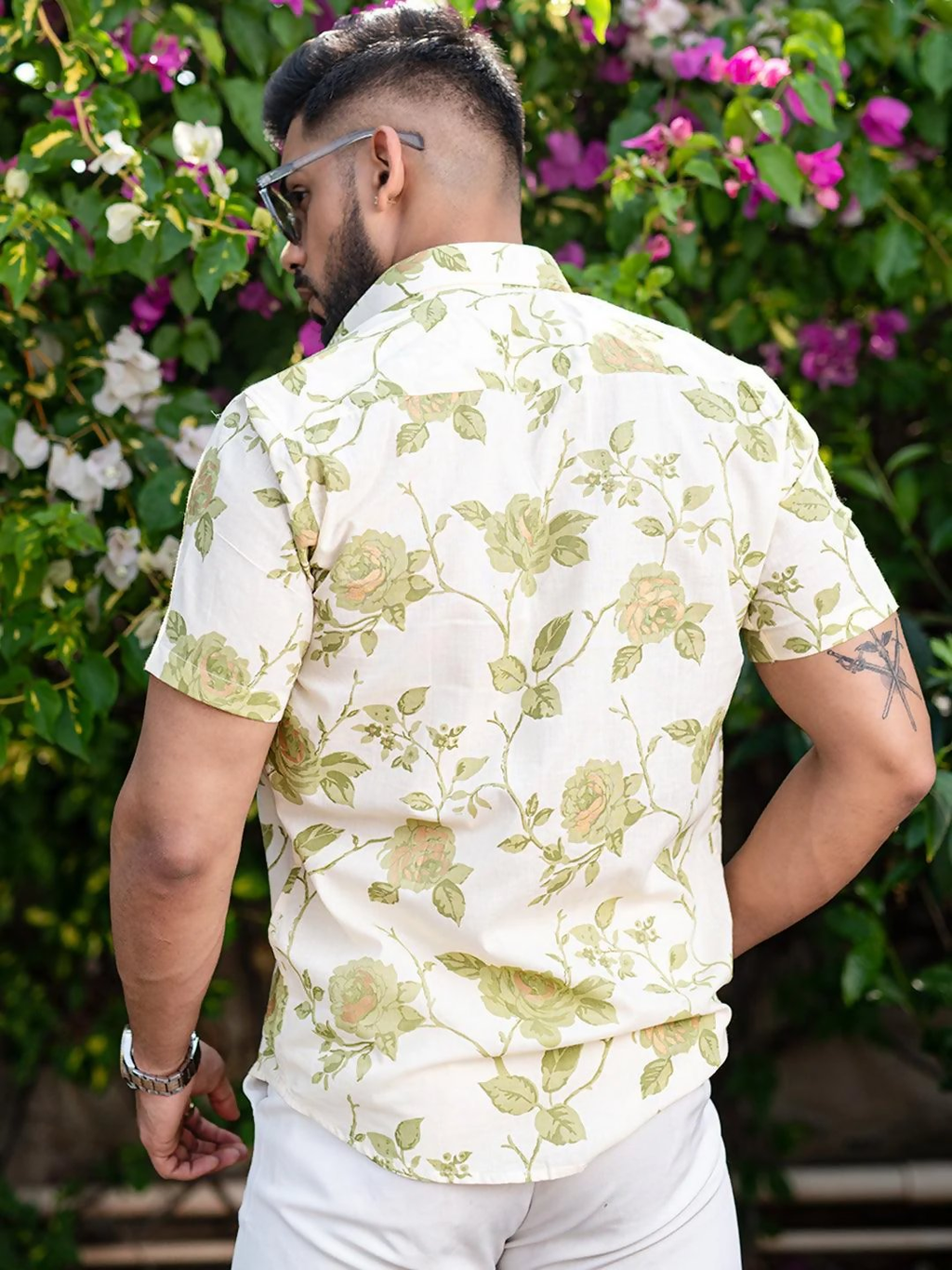Miravan Men's Tea Green Floral Printed Half Sleeve Slim Fit shirt