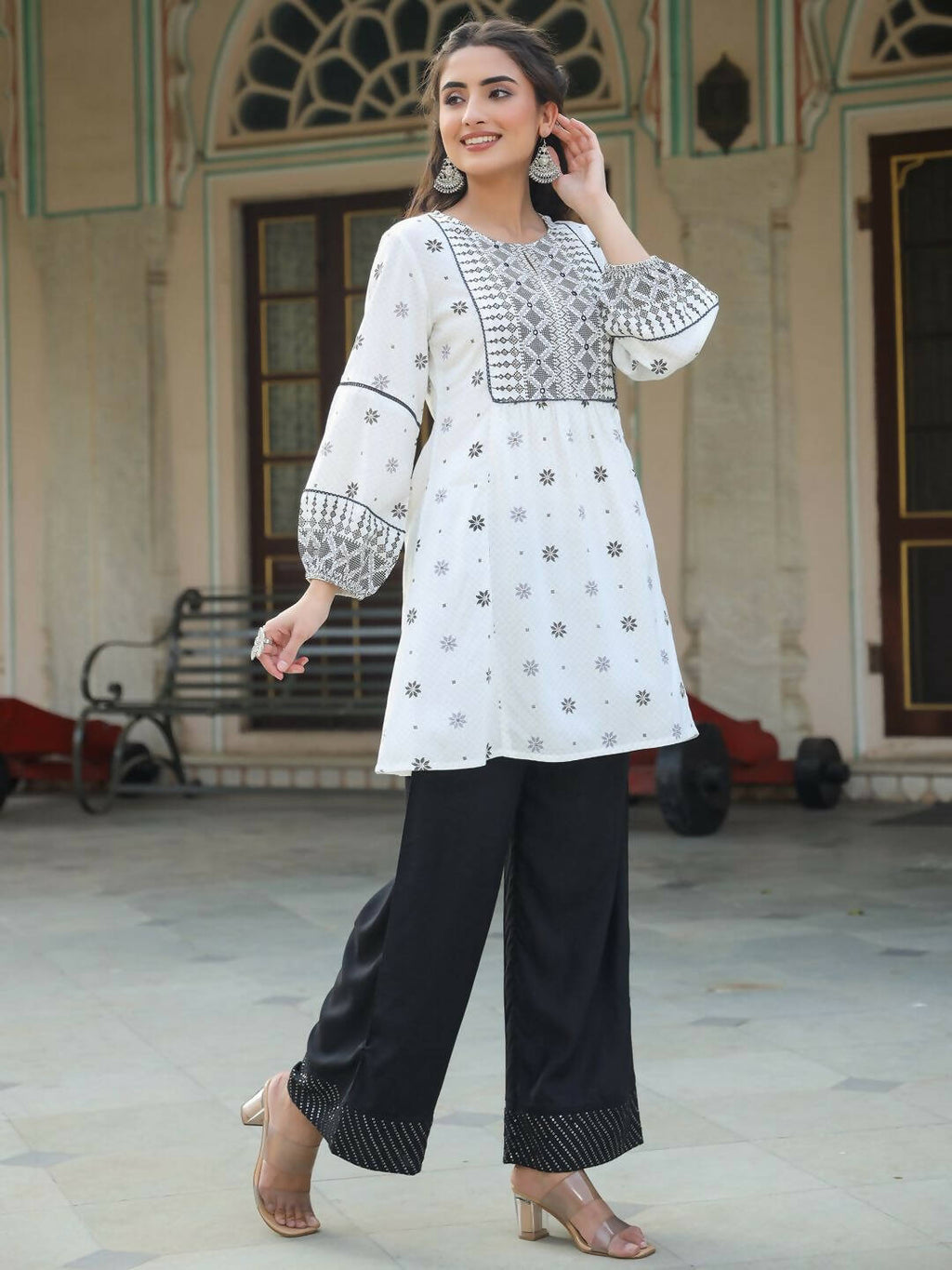 Juniper Women's White Rayon Staple Printed Straight Clothing Set - Distacart