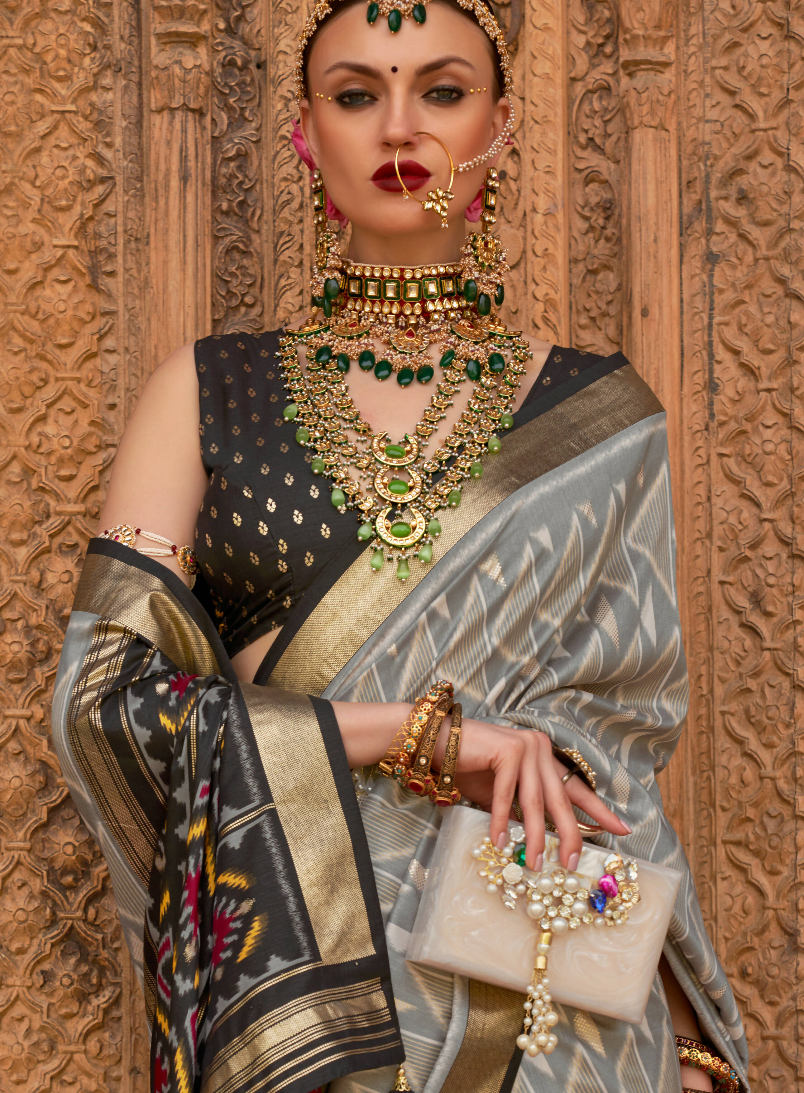 Grey Silk Geometric Printed Saree With Unstitched Blouse Piece - Aanchal