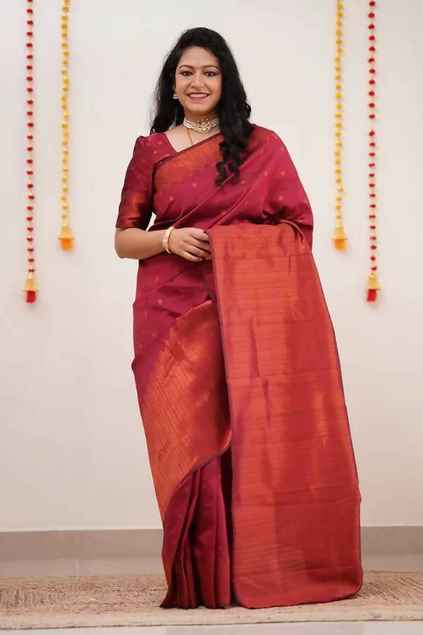 DEIANA'S Beautiful Designer Golden zari Soft Lichi Silk Saree - Red