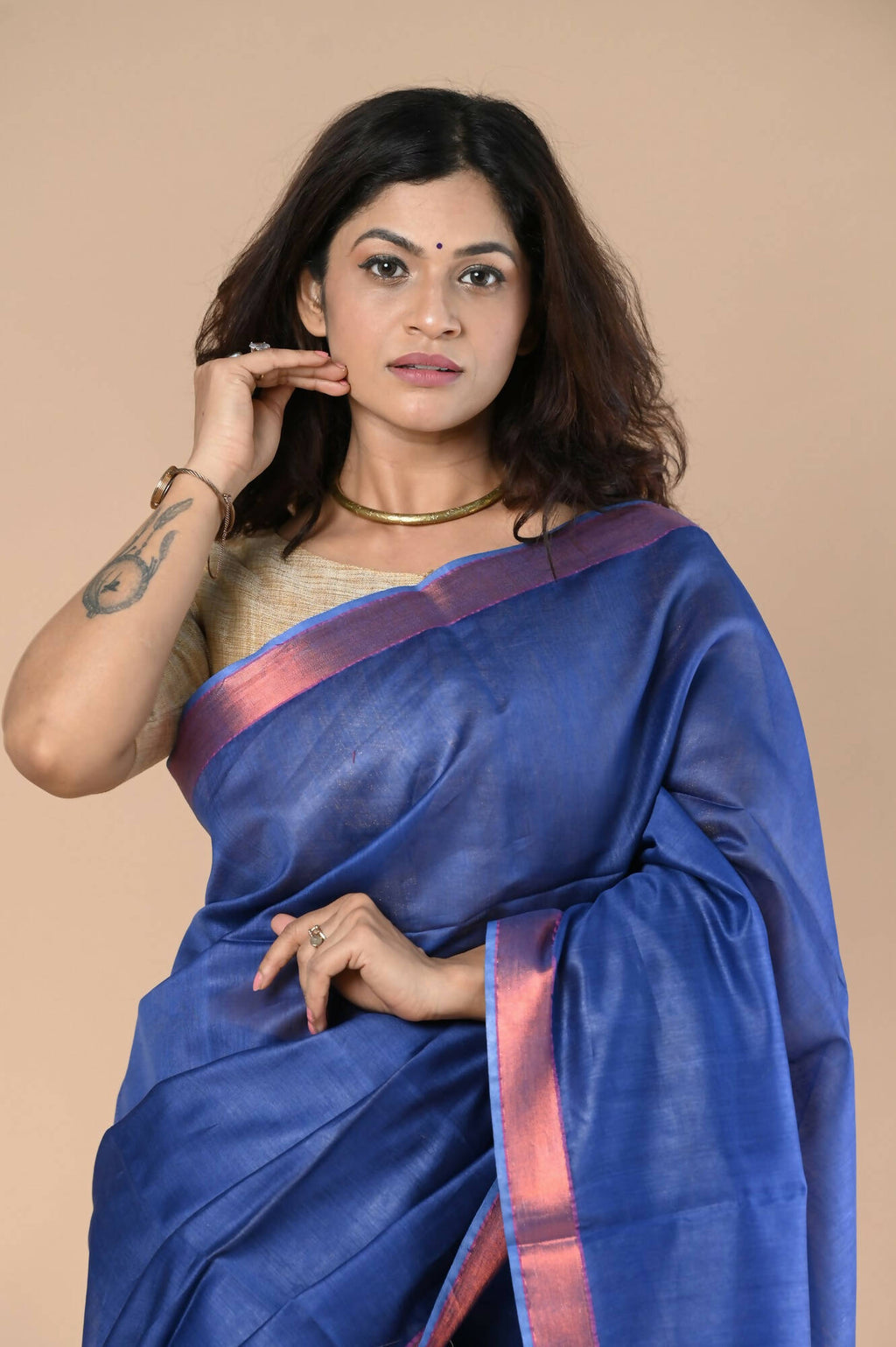 Very Much Indian Handloom Cotton Silk Maheshwari Saree With Sleek Golden Border - Purple Blue