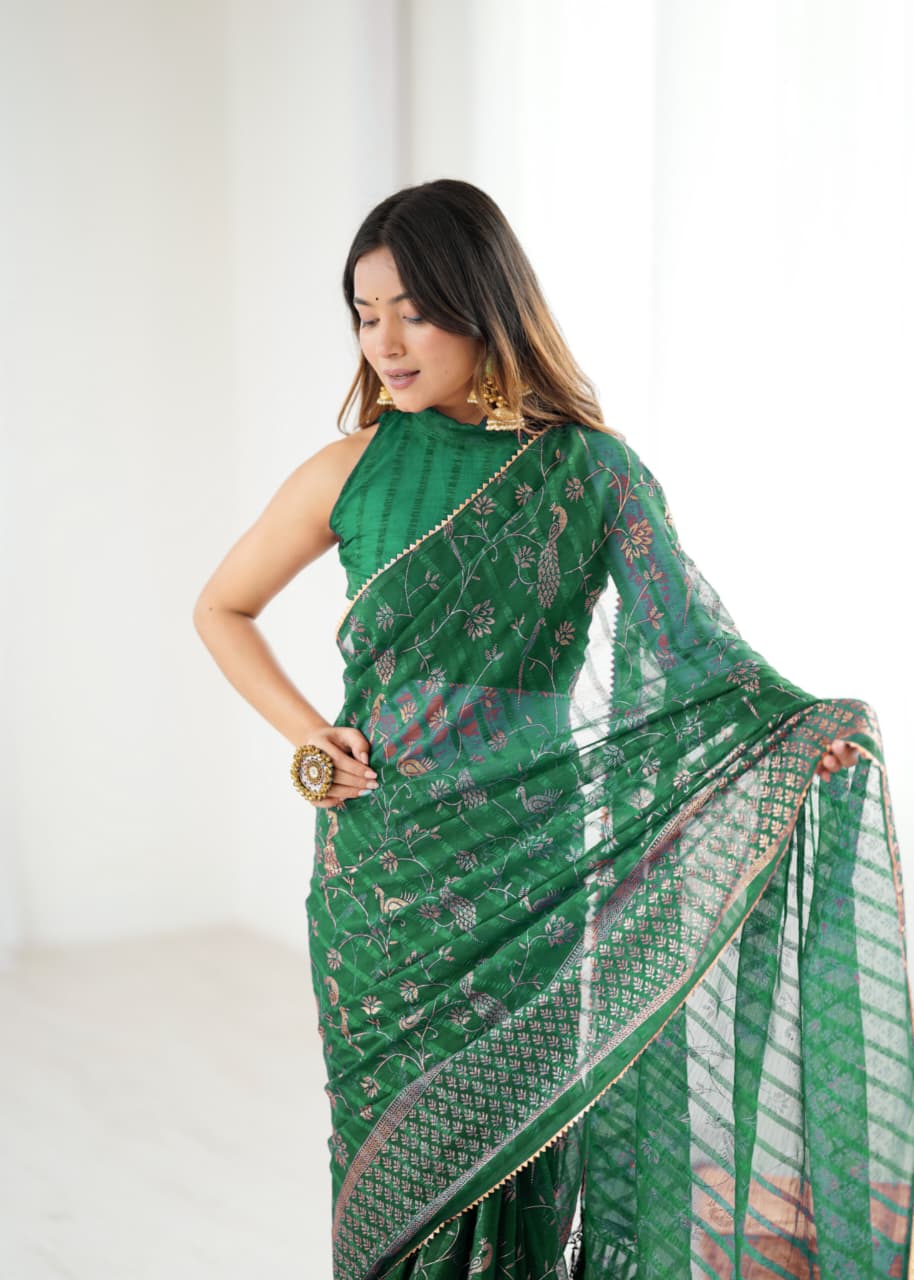 Lorenvalley Fashion Green Solo Georgette Superb Finishing Foils Print & Fancy Zalar Lace in Border Saree with Blouse - Distacart