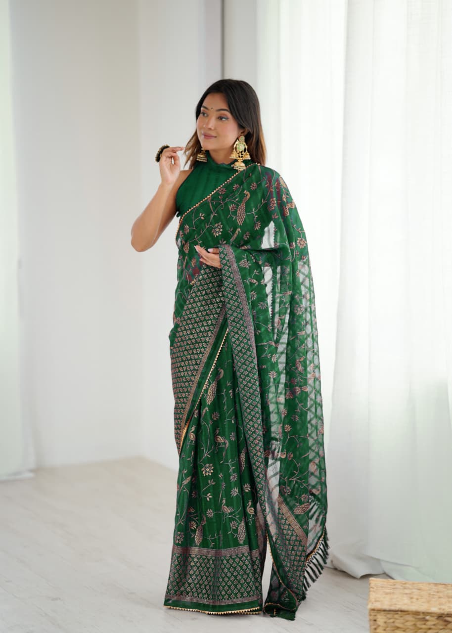 Lorenvalley Fashion Green Solo Georgette Superb Finishing Foils Print & Fancy Zalar Lace in Border Saree with Blouse - Distacart