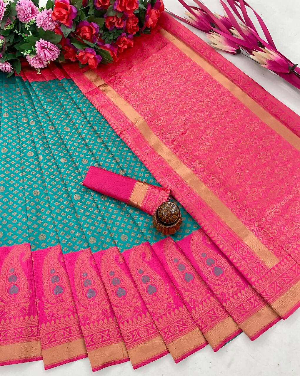 DEIANA'S Beautiful Designer Golden zari Soft Lichi Silk Saree - Blue
