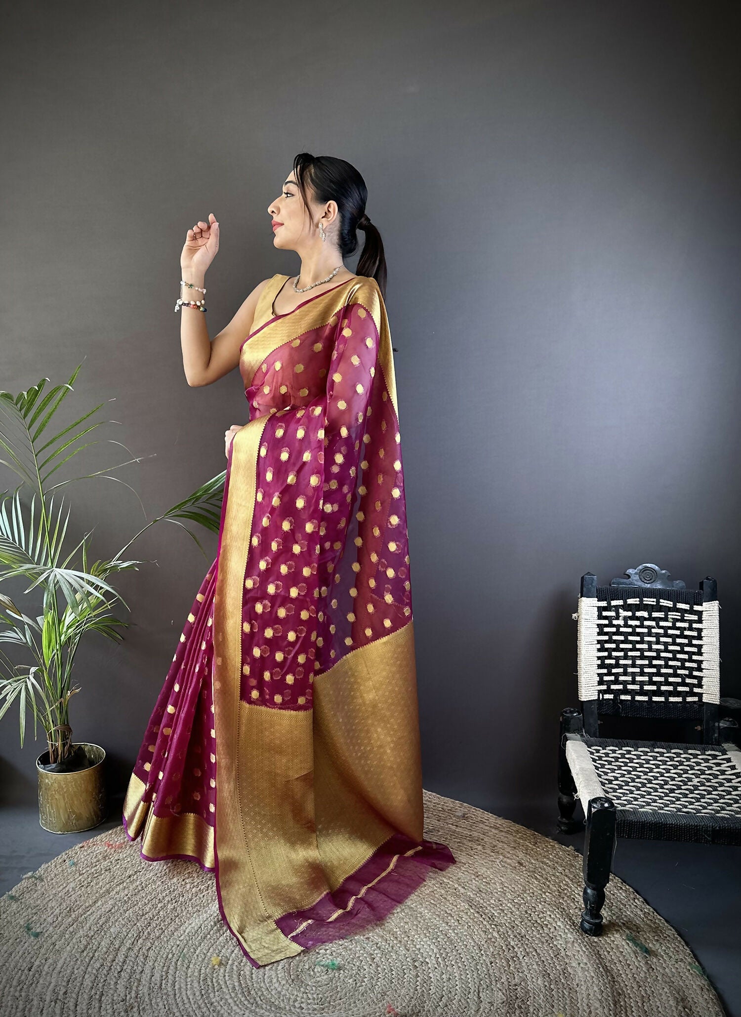 Joban Fashion Magenta Polka-Dot Zari Woven Organza Silk Banarasi Silk Saree - Distacart