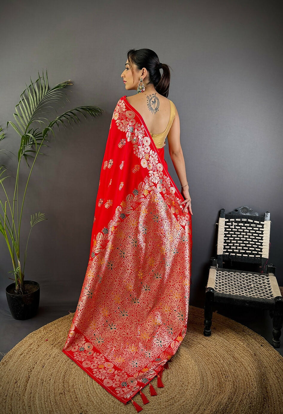 Joban Fashion Meenakari Red Woven Soft Silk Saree - Distacart