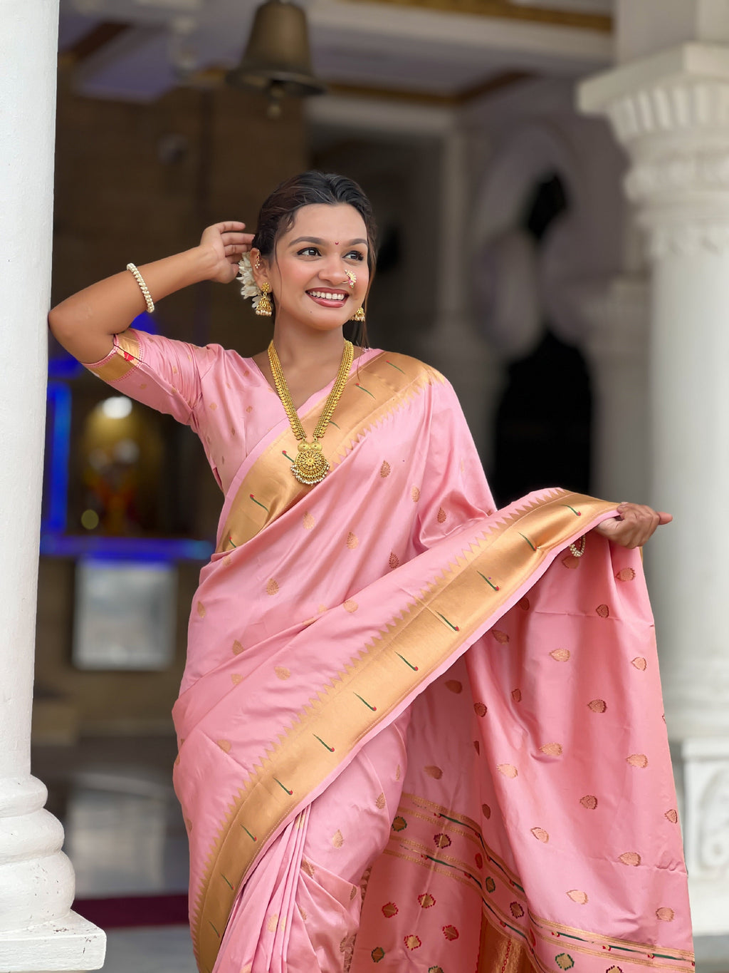 Vedant Vastram Soft Litchi Silk Paithani Jacquard Saree - Baby Pink
