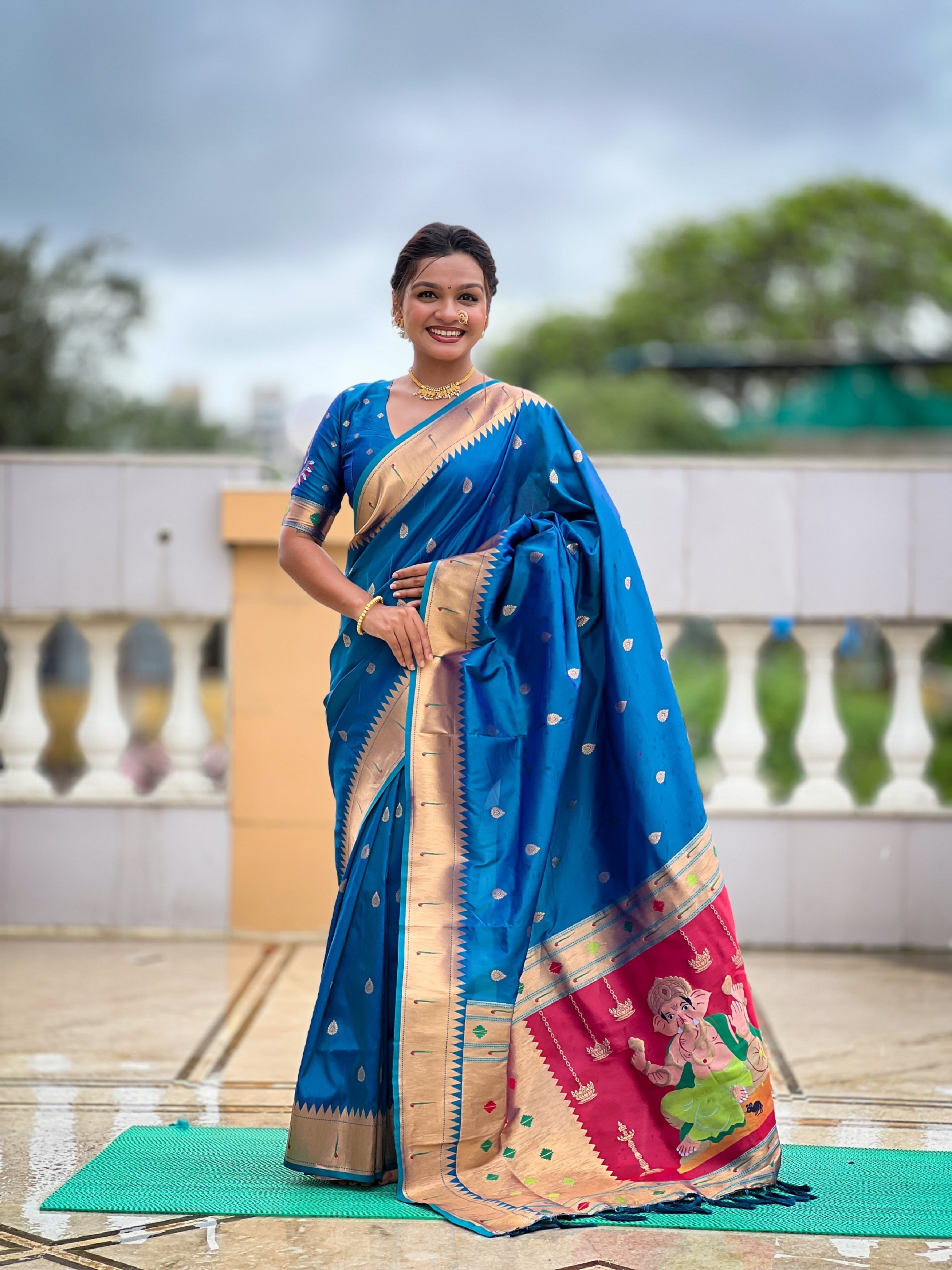 Vedant Vastram Soft Litchi Silk Paithani Jacquard Saree - Firozi