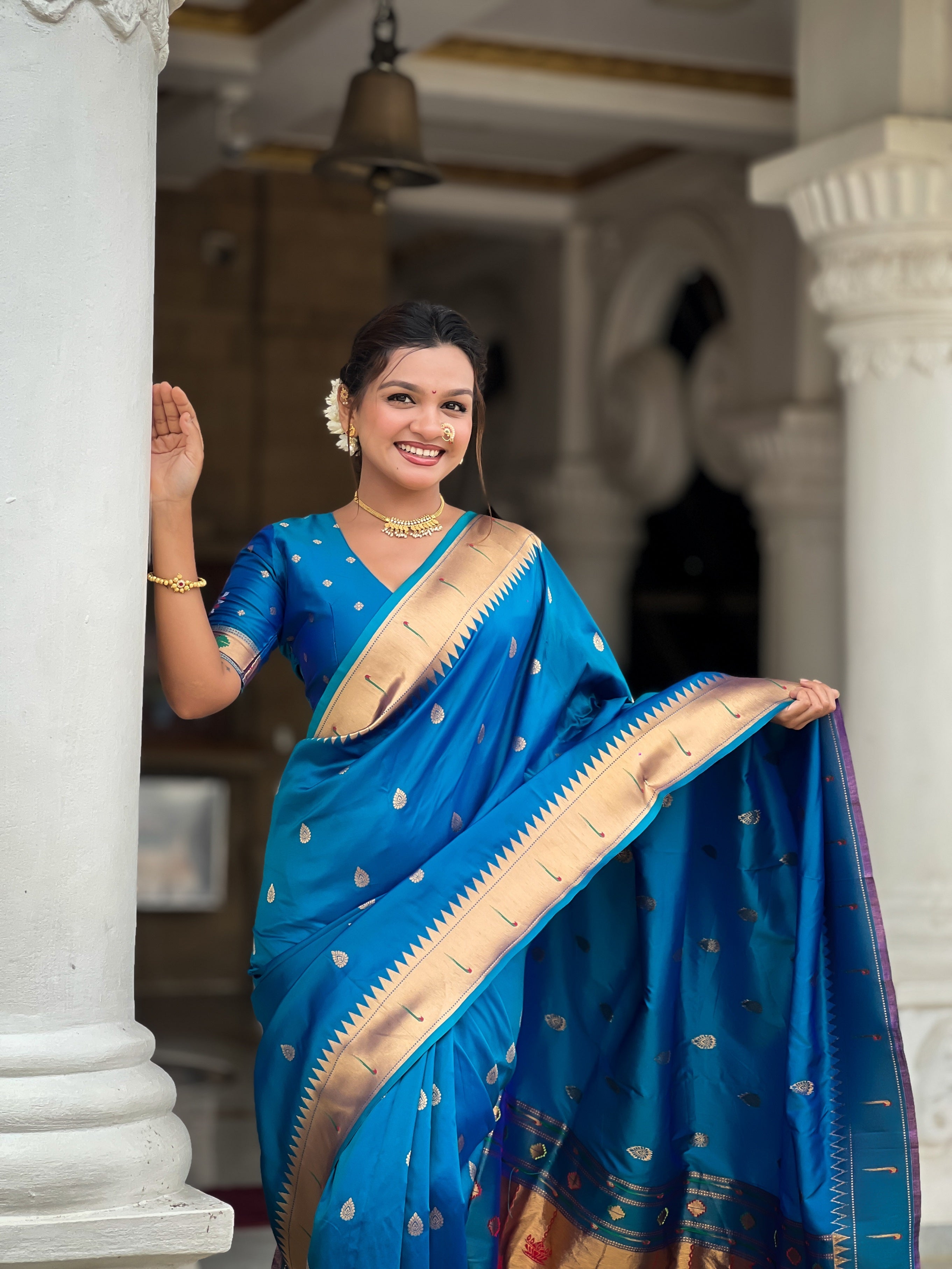 Vedant Vastram Soft Litchi Silk Paithani Jacquard Saree - Firozi